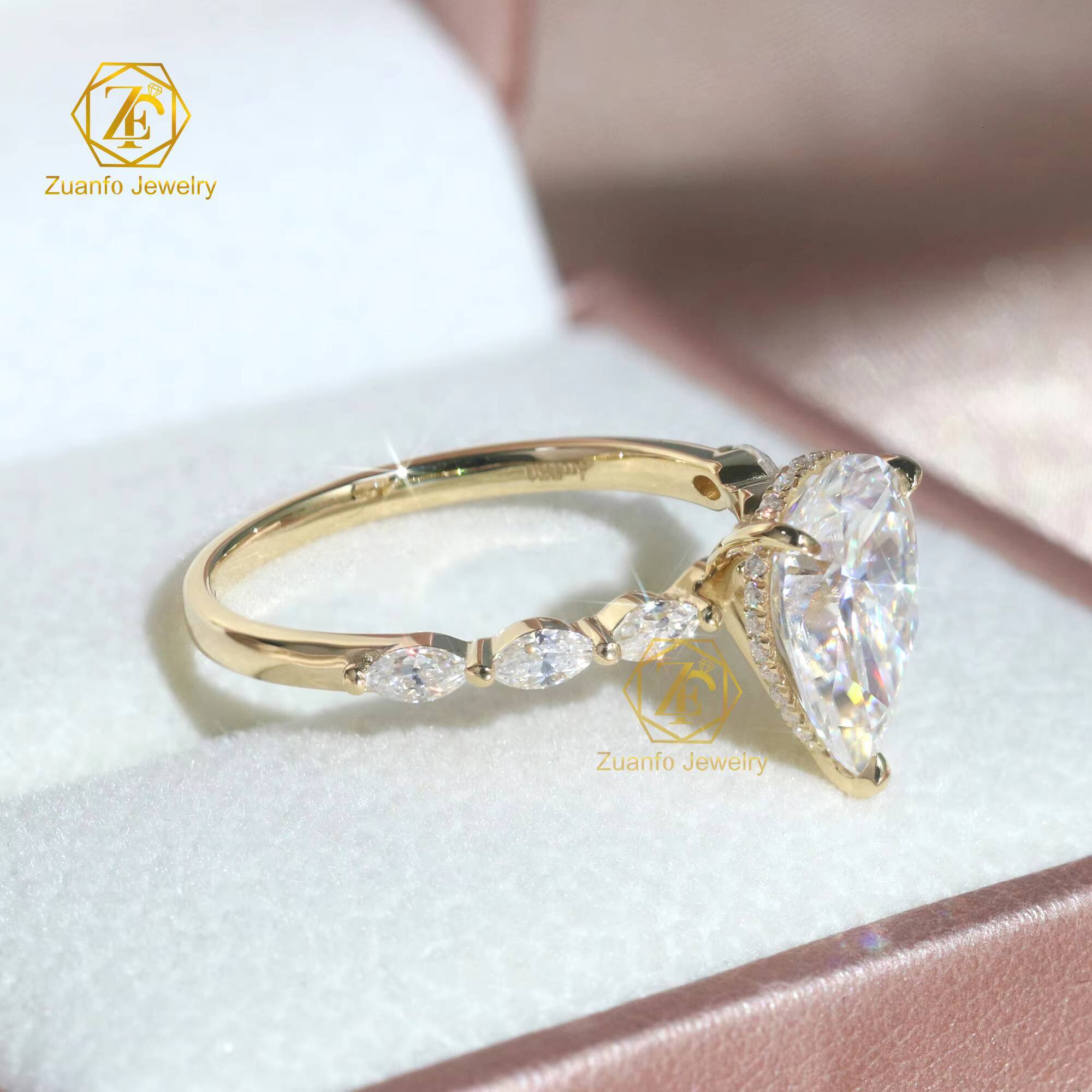 Hot Selling GRA Certified 4CT Pear Cut Moissanite Diamond Ring Luxury 14K 18K Yellow Gold Hidden Halo Engagement Ring