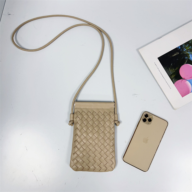 Luxury Brand Designer Bag Fashion Simple New Crossbody Small Bag Trendy Solid Color Woven Single Shoulder Vertical Casual Phone Bag Niche Women's