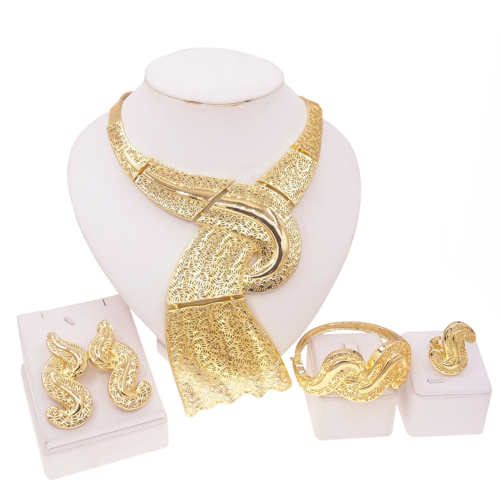 Selling Fashion Jewelry Set Necklace Earring Bracelet Set Elegant Ladies Party Wedding Jewelry Set 251016