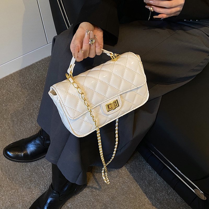 Luxury Brand Designer Bag Style Single Shoulder Bag High-End Quilted Chain Handbag Small Square Bag Light Luxury Niche Style Single Shoulder Crossbody