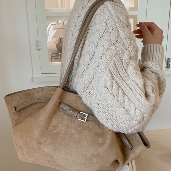 Luxury Brand Designer Bag Niche Design Green Handbag For Women 2025 New Versatile Shoulder Underarm Large Capacity Tote Bag For Women