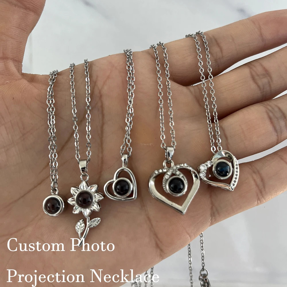 Custom Po Projection Necklace Stainless Steel Chain Heart Flower Start Pendant DIY Picture Inside Couple Family 251008