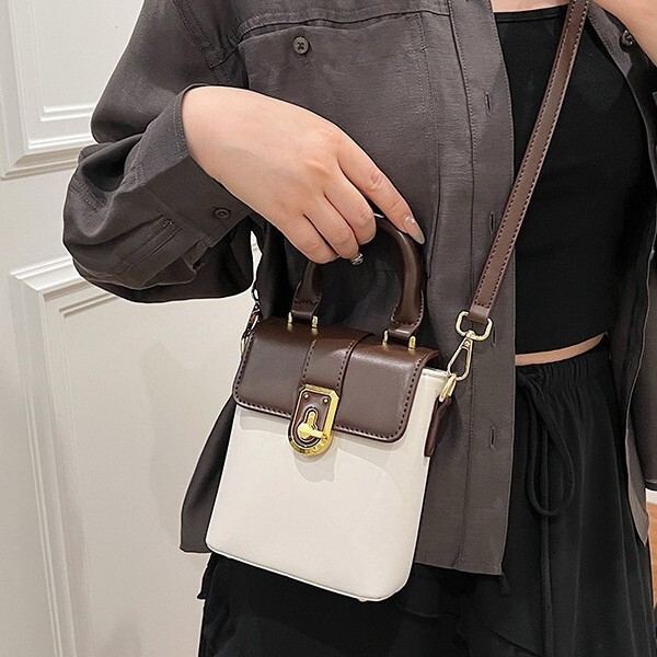 Luxury Brand Designer Bag High-End Simple Handbag Small Square Bag 2024 New Commuter Shoulder Women's Bag Phone Crossbody Bag