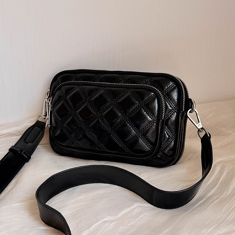 Luxury Brand Designer Bag 2025 New Women's Bag Quilted Chain Bag Korean Fashion Women's Shoulder Crossbody Bag Small Square Bag