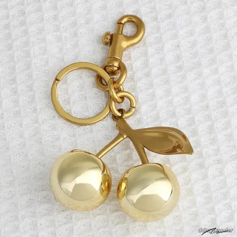 Golden Cherry Keychain For Women And Men, Fashionable Glitter Keyring Fruit Pendant Bag Accessory Ddmywonder