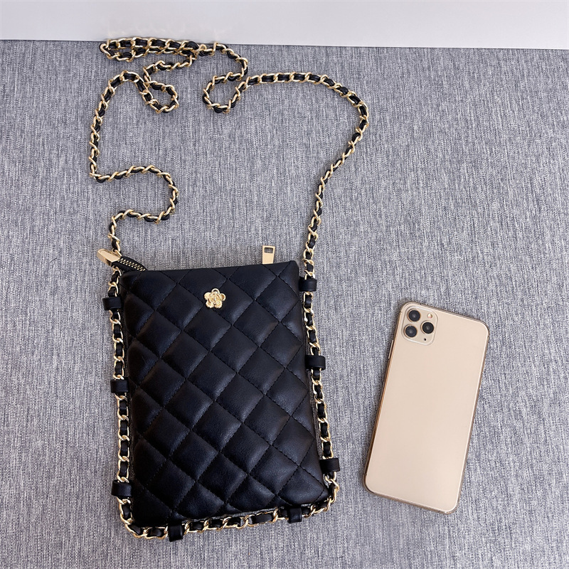 Luxury Brand Designer Bag Lightweight Quilted Crossbody Small Bag Fashion Versatile Phone Bag Trendy Walking Chain Phone Pouch Shoulder Bag For Women