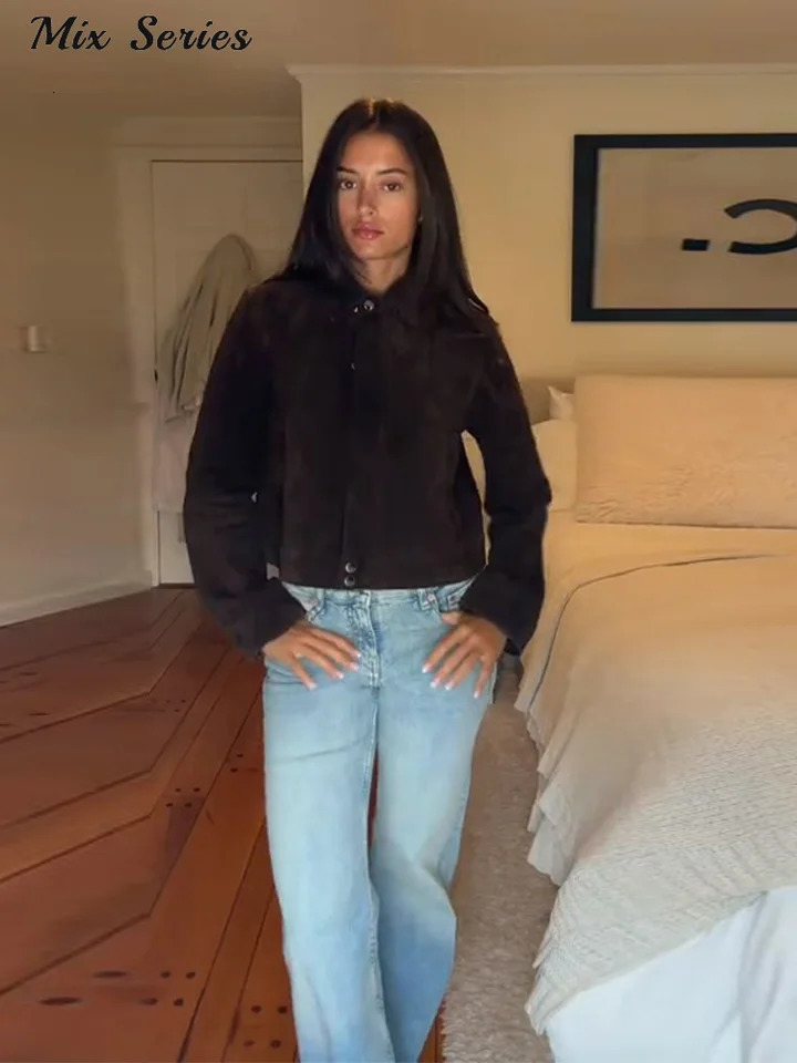 Casual Solid Zipper Jacket Women Lapel Collar Long Sleeve Button Retro Coats 2025 Autumn Lady Fashion Lightweight Streetwear 251010