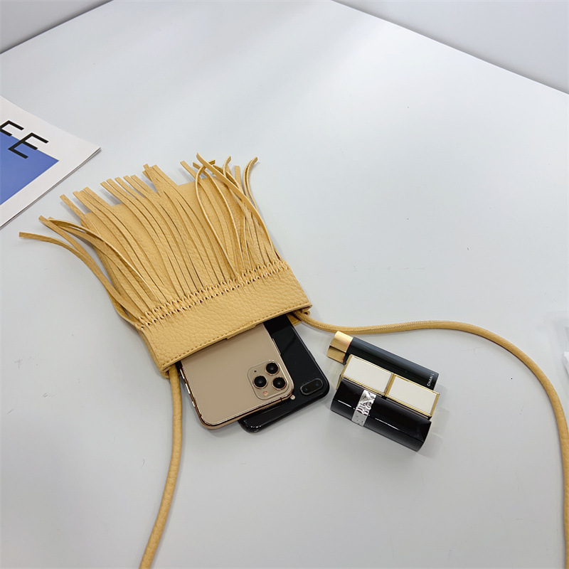 Luxury Brand Designer Bag Korean Style Tassel Crossbody Small Bag Comfortable Soft Leather Neck Hanging Phone Bag Textured Single Shoulder Casual Vers