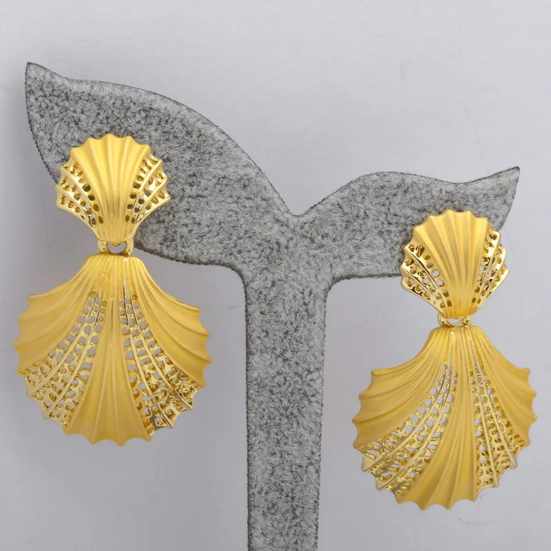 Sunny Jewelry Set Costume Shell Earrings Necklace Bracelet Ring Simple Gold Plated For Women Bridal Wedding Party 251016