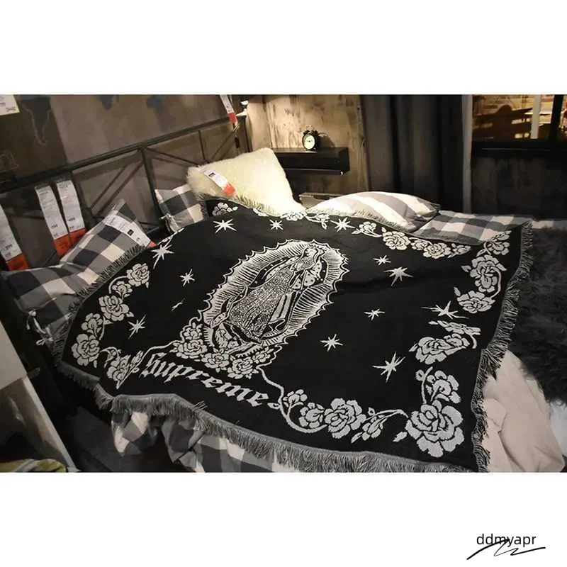 Tapestry ddmyApr Street Art Blanket - Virgin Mary Design, Lightweight Throw For Camping, Sofa Decor, And Xmas Blankets