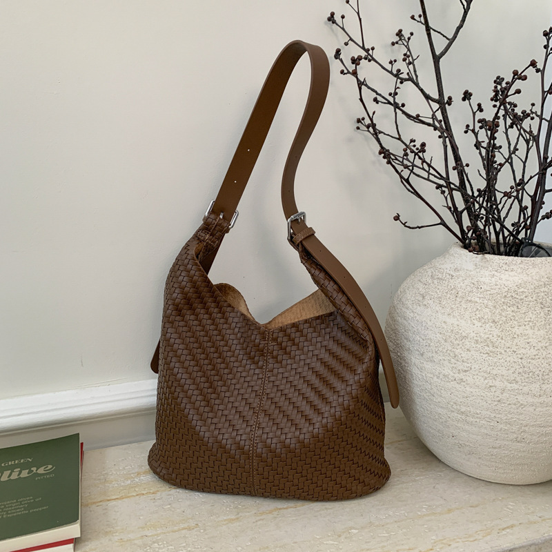 Luxury Brand Designer Bag High-End Hand-Woven Large Capacity Underarm Bag For Women 2025 New Fashion Versatile Tote Bag Single Shoulder Handbag