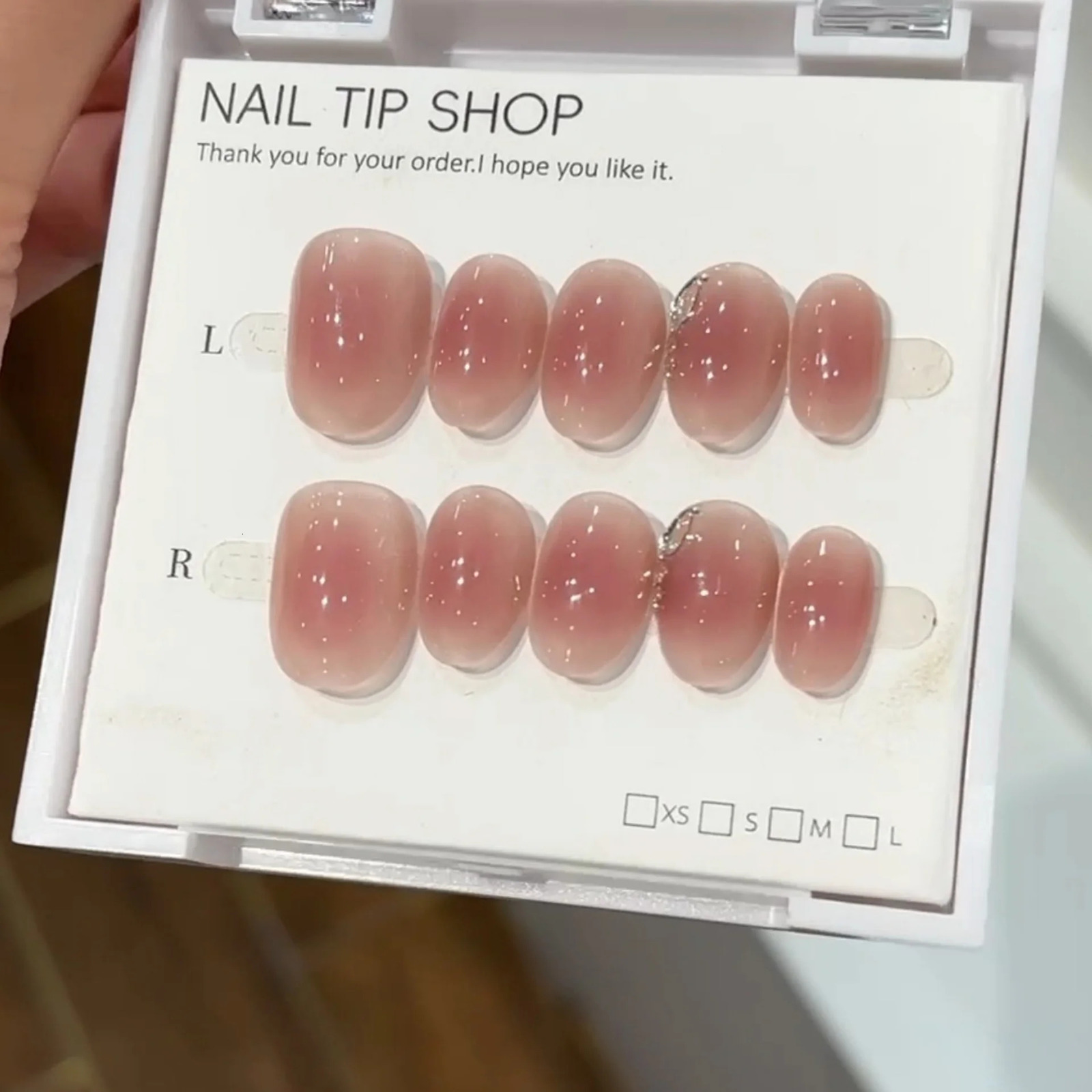 10pcs Short Oval Handmade False Nails Art Cute Cherry Bow Full Cover Nail Tips Gradient Pink Fake Nail Set Press on Nails 251015