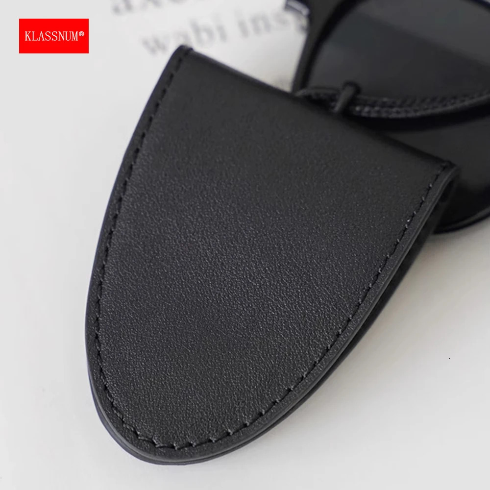 KLASSNUM Neck Glasses Case Genuine Leather Magnetic Neck Hanging Glasses Bag Necklace Trendy Portable Glasses Clip Pendant 251016