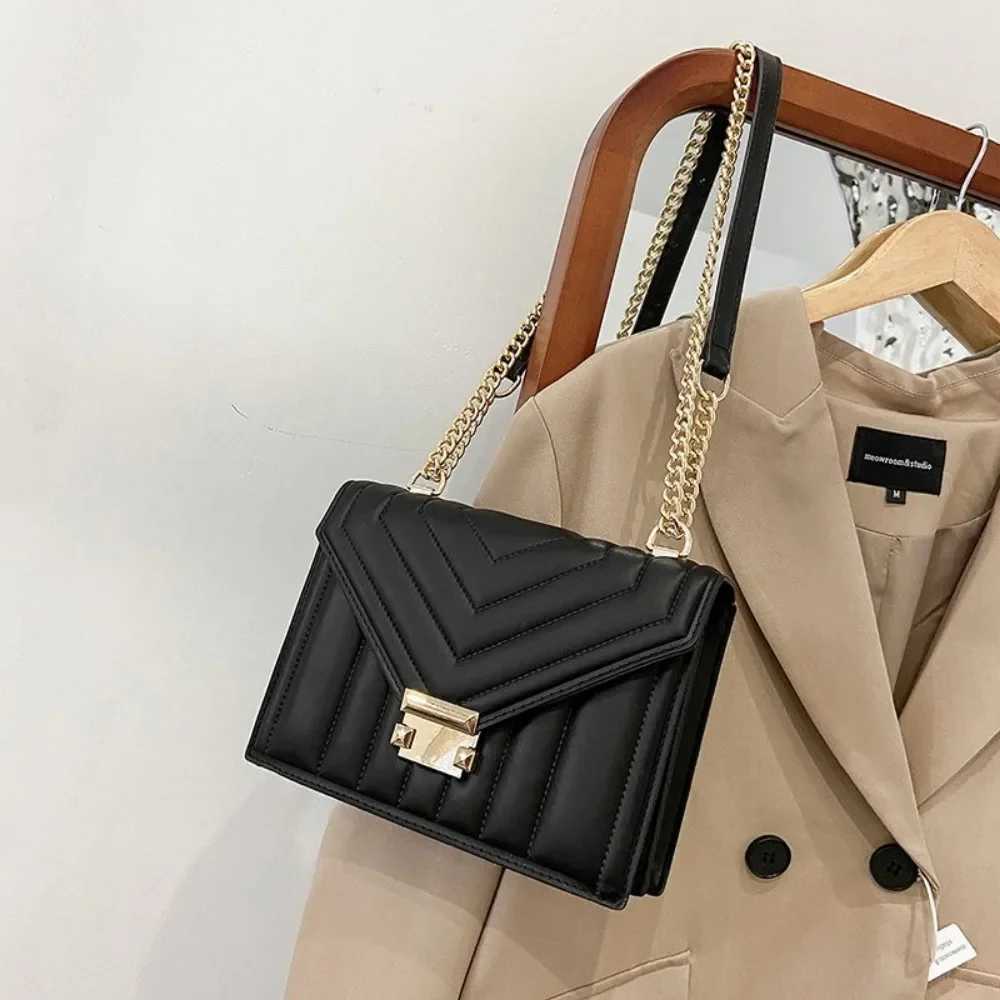 Fashion Thread Strip Chain Shoulder Crossbody Bag for Women 2025 New Sac A Main Ladies Messenger Bag Female Handbags and Purses Z251018