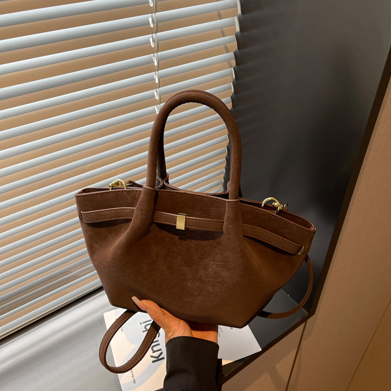 Luxury Brand Designer Bag Frosted Vegetable Basket Bag For Women, New High-End Bucket Bag, Simple And Fashionable Commuter Shoulder Handbag