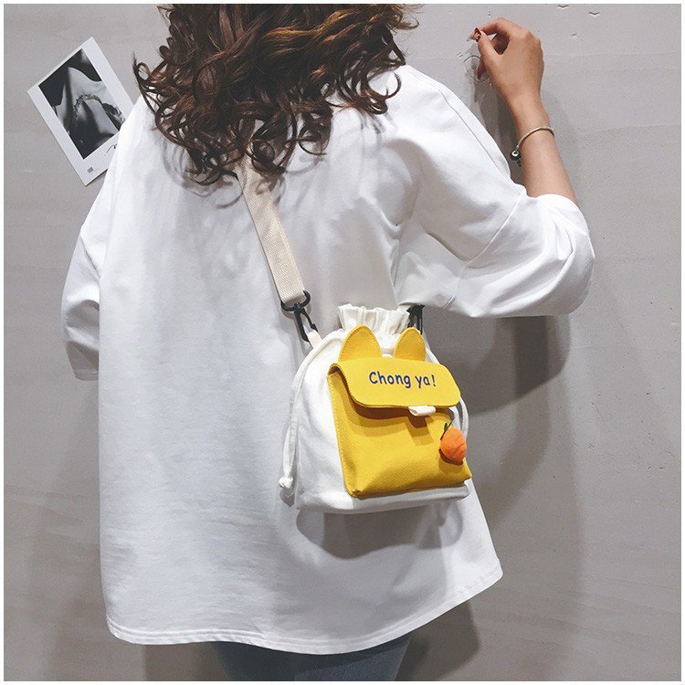 Designer Women's Canvas Small Bag New Japanese Crossbody Bag Cute Student Hot Selling Trendy Art Shoulder Bag