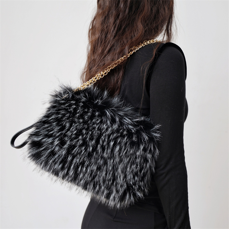 Free shipping Design Package Autumn Winter New Plush Mobile Phone Bag Crossbody Bag Handheld Zero Wallet Crossbody Cool Sassy Raccoon Hair Imitation B