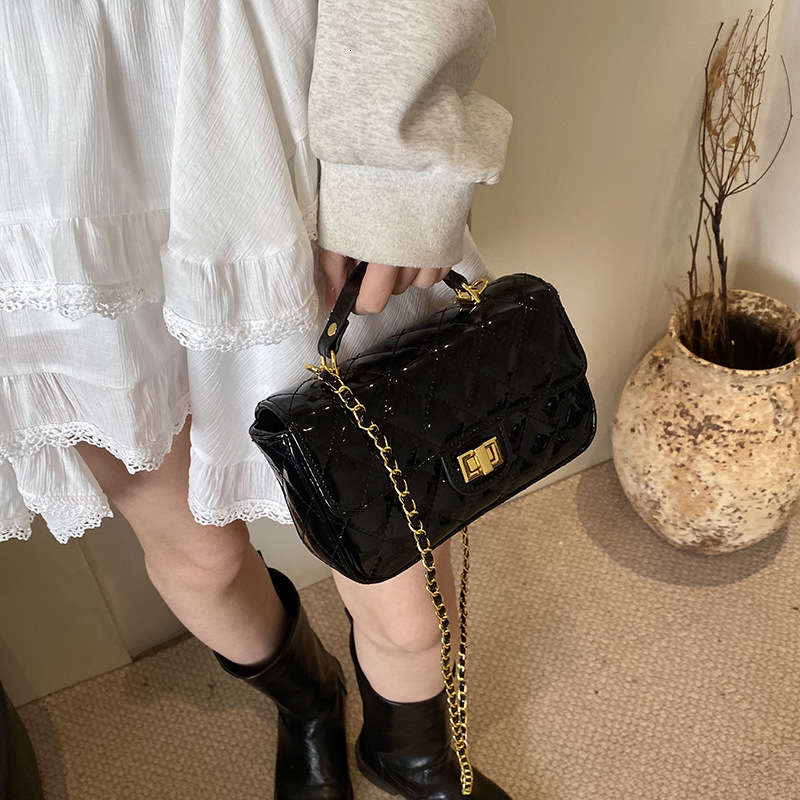 Luxury Brand Designer Bag Style Single Shoulder Bag High-End Quilted Chain Handbag Small Square Bag Light Luxury Niche Style Single Shoulder Crossbody