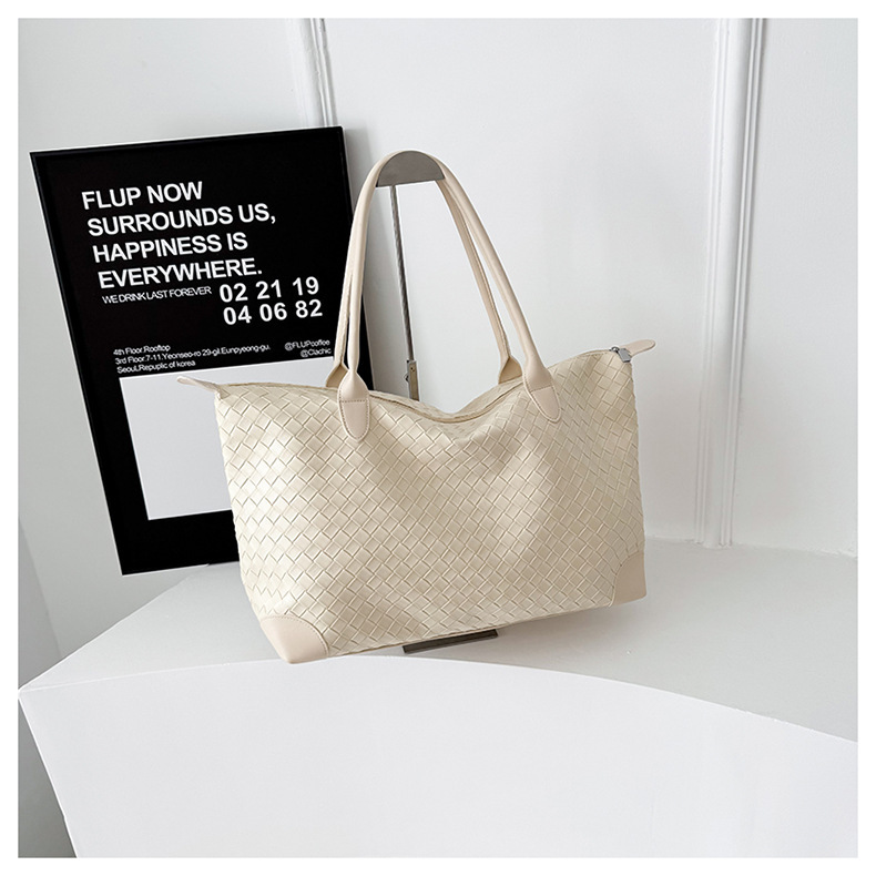 Luxury Brand Designer Bag Mommy Bag Short Trip Business Travel Portable Fashion Large Bag Storage Bag Large Capacity Korean Style Trendy Tote Bag