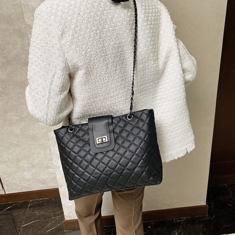 Luxury Brand Designer Bag Women's Internet Celebrity 2022 New Large Capacity Bag Ladies Chain Bag Crossbody Shoulder Bag Handheld Tote Large Bag 