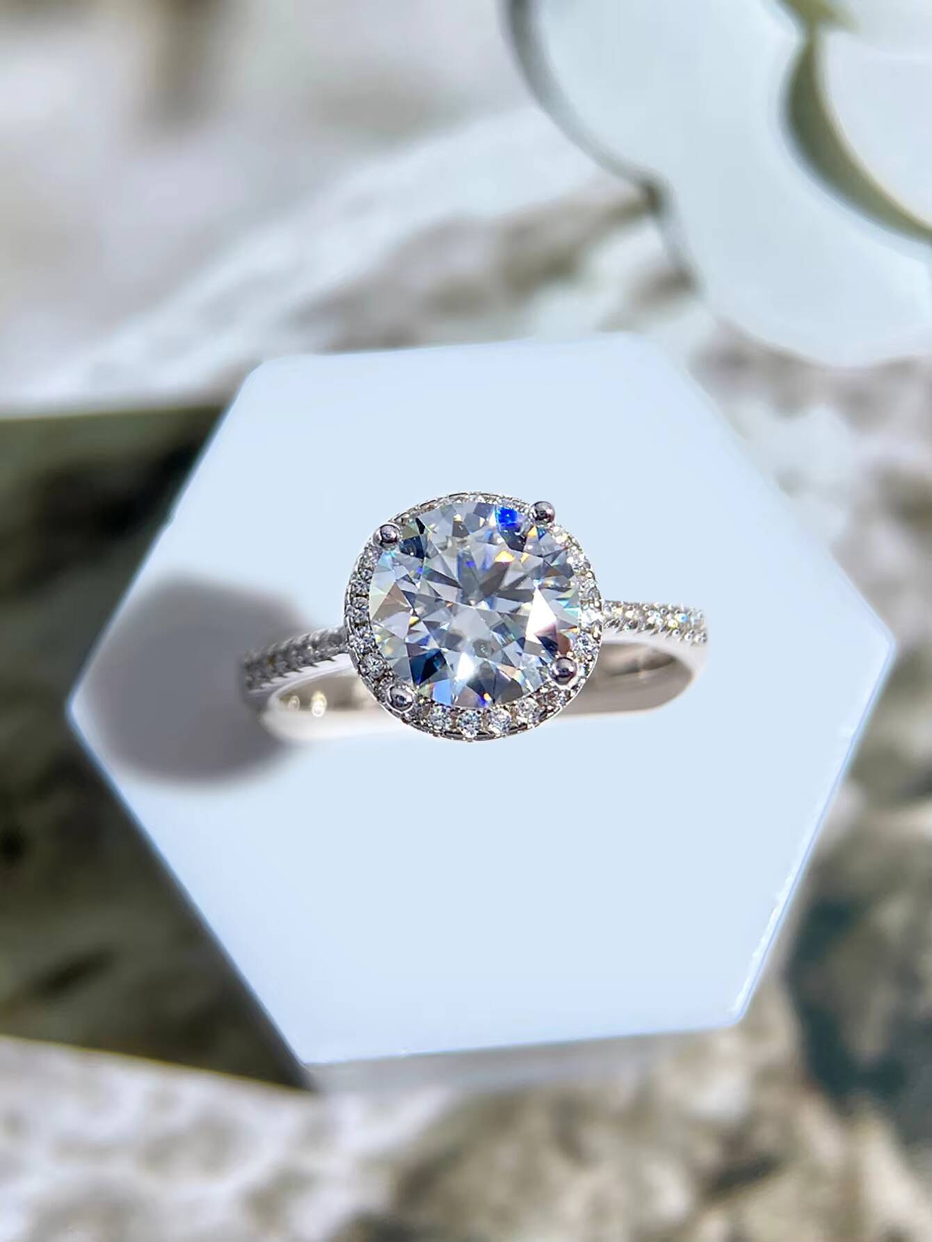 Hotsale Brilliant Round Cut Single halo Diamond Moissanite Ring 925 Sterling Silver 1ct 2ct 65MM Women Engagement Fine Jewelry