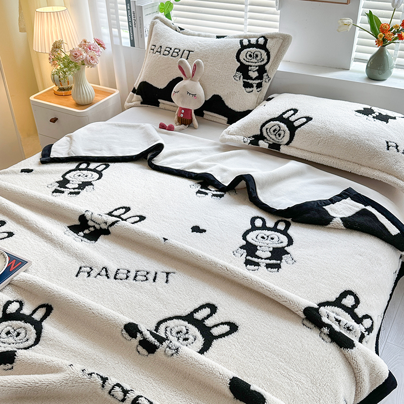 Designer Blanket Luxury Brand Skin-friendly and Soft Throw Black and White Multi-functional Nap Blanket with Labubu Pattern for Office/Bedroom /Travel