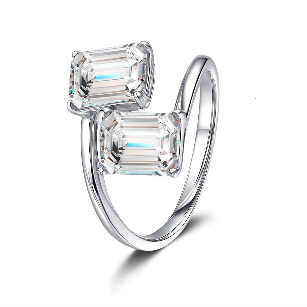HighEnd Luxury Moissanite Ring S925 Silver Sugar Cube Two Main Stone Emerald Moissanite Ring for Women