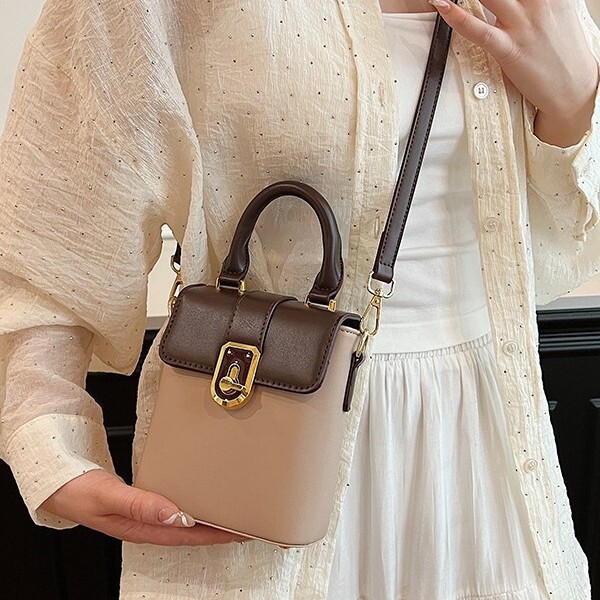 Luxury Brand Designer Bag High-End Simple Handbag Small Square Bag 2024 New Commuter Shoulder Women's Bag Phone Crossbody Bag