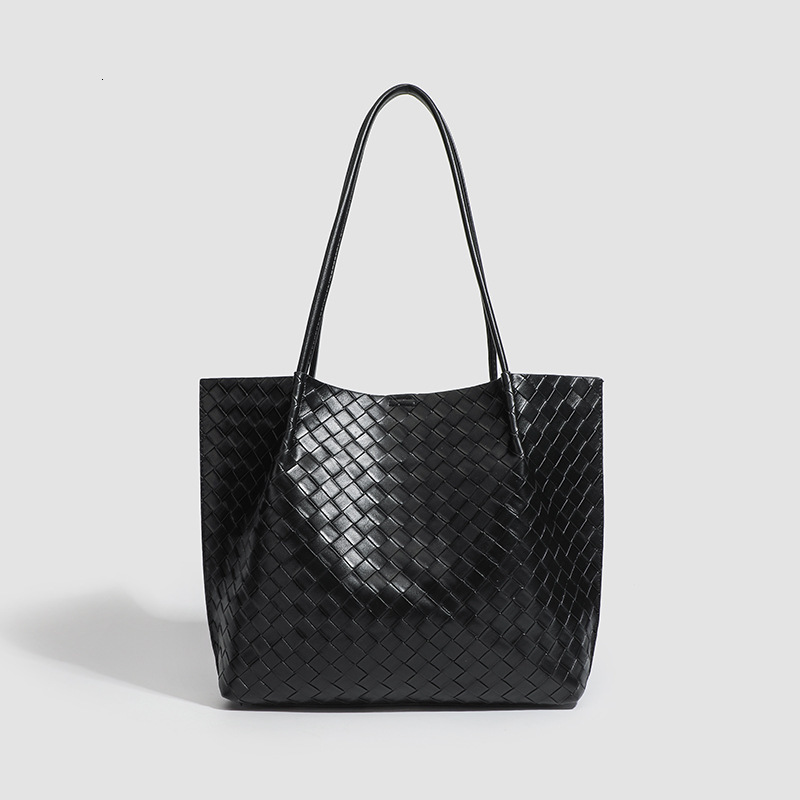 Luxury Brand Designer Bag 2025 Summer New Handwoven Women's Bag Light Luxury Simple Commuting High-End Feel Large Capacity Tote Bag