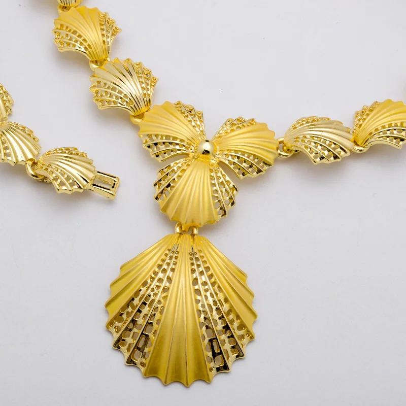 Sunny Jewelry Set Costume Shell Earrings Necklace Bracelet Ring Simple Gold Plated For Women Bridal Wedding Party 251016