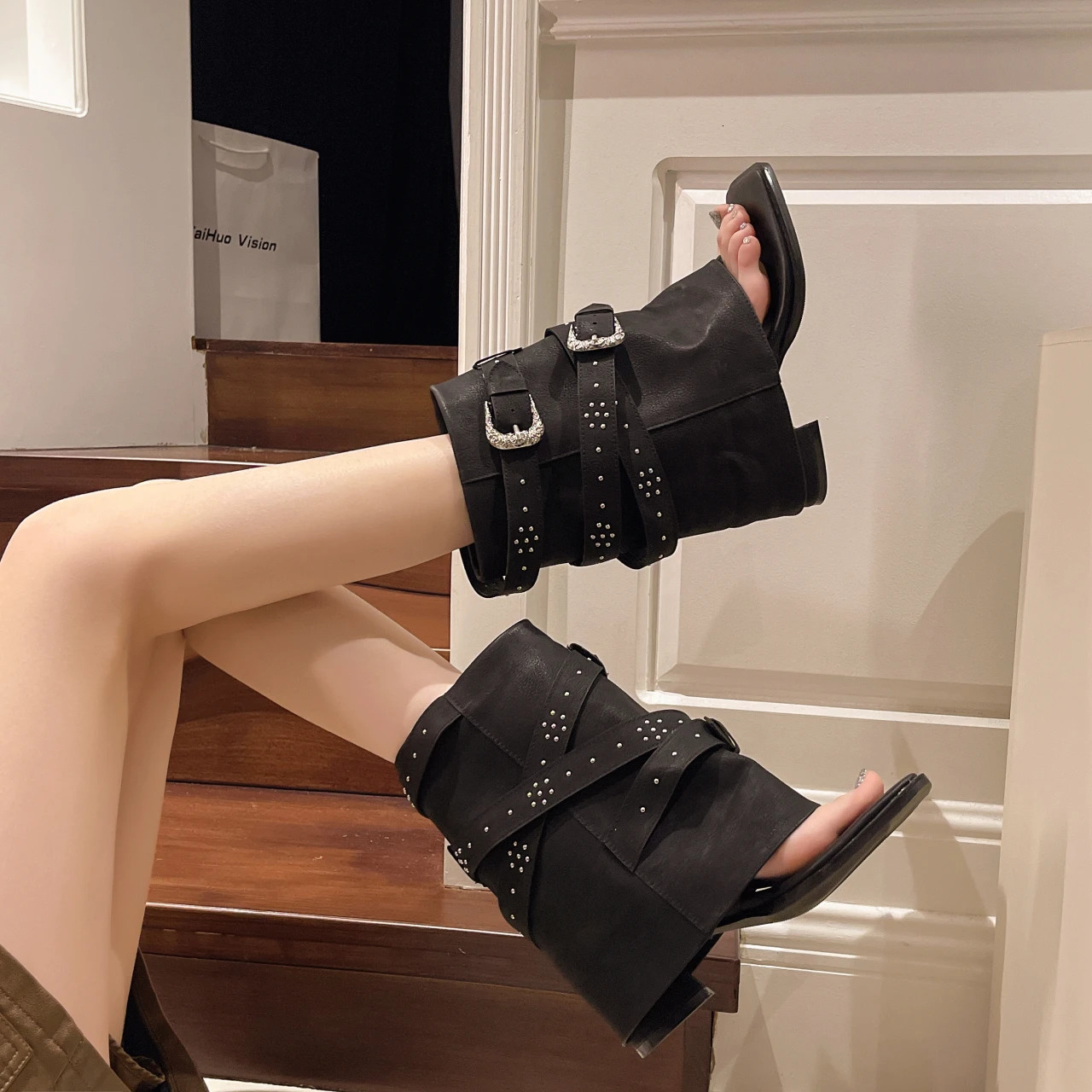 Heightened Inside Platform Toe Clip Cool Boots for Women Summer Studded Booties 251018