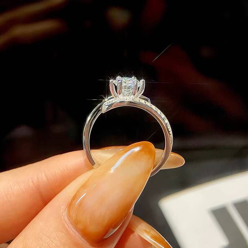 GRA Certified Wholesale Jewelry S925 Silver White Gold Plated D Diamond VVS1 Moissanite Engagement Ring for Weddings