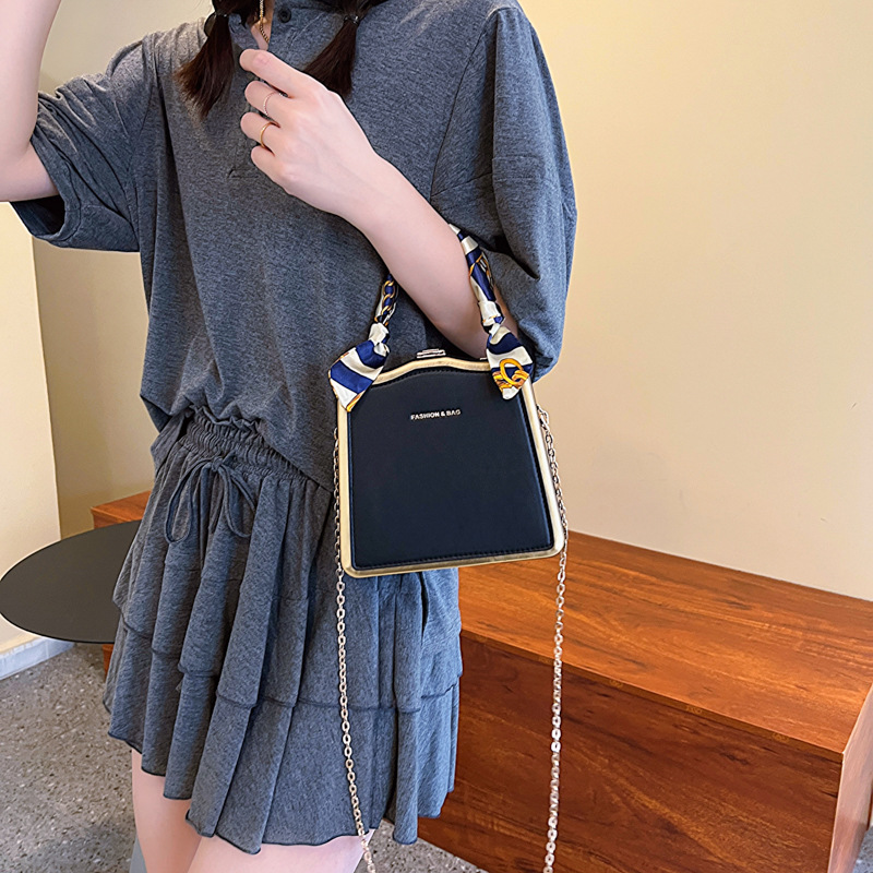 Free shipping designer Fashion Bags New high quality fashionable versatile single shoulder crossbody bag women Stylish Chic Functional Trendy Lightwei