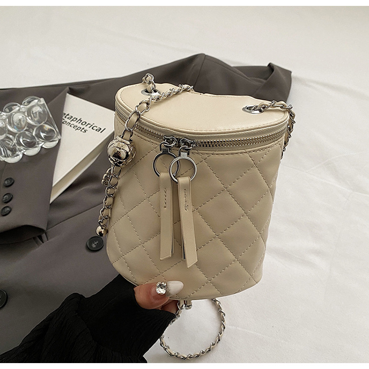 Luxury Brand Designer Bag Heart Cylinder Quilted Chain Bucket Bag Women's Bag 2025 New Trendy Fashion Niche Single Shoulder Popular Crossbody