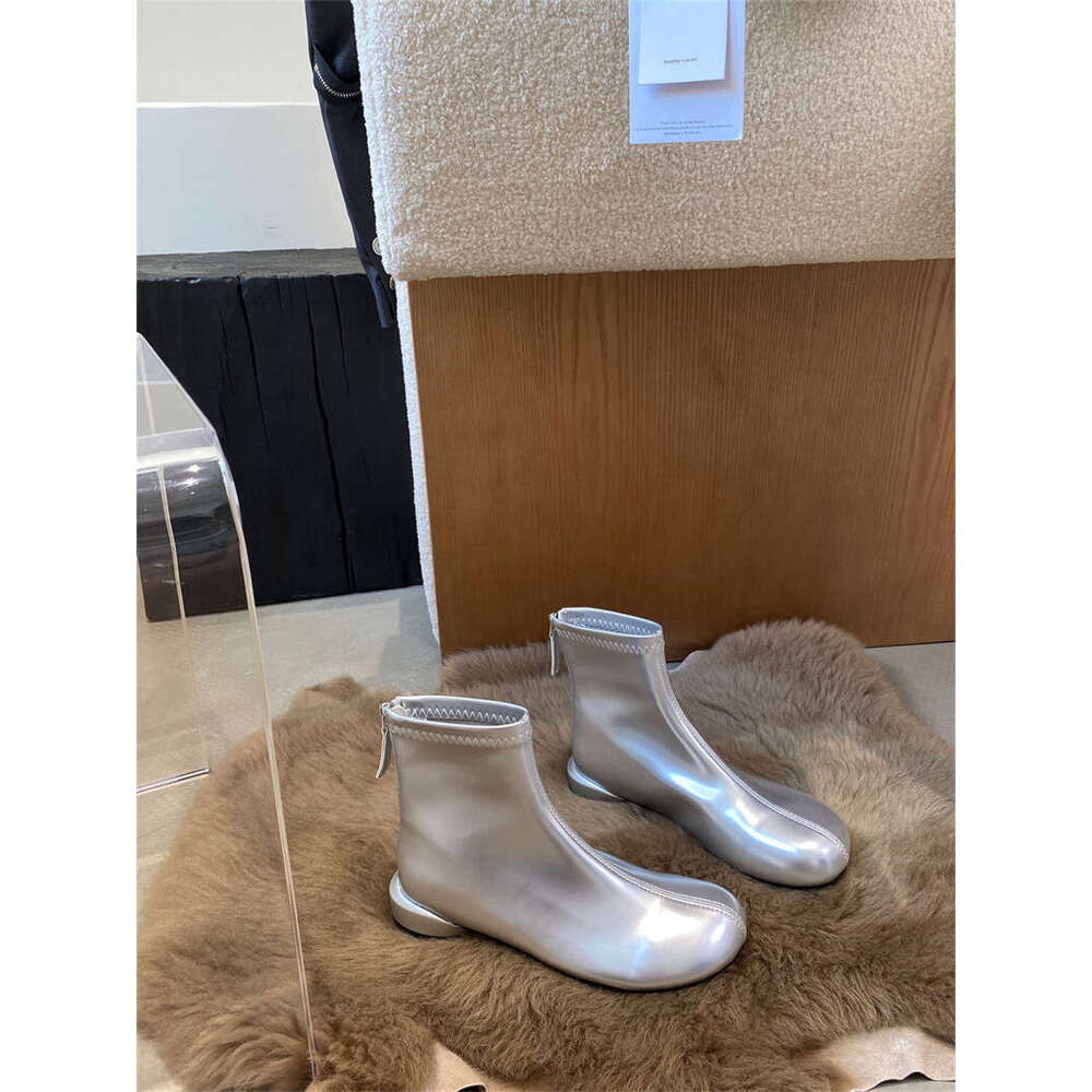 Round Toe Slim Thick Heel Ankle for Women 2025 Autumn Winter Designer Shoe Versatile Back Zipper Short Soft Leather Niche Martin Boots