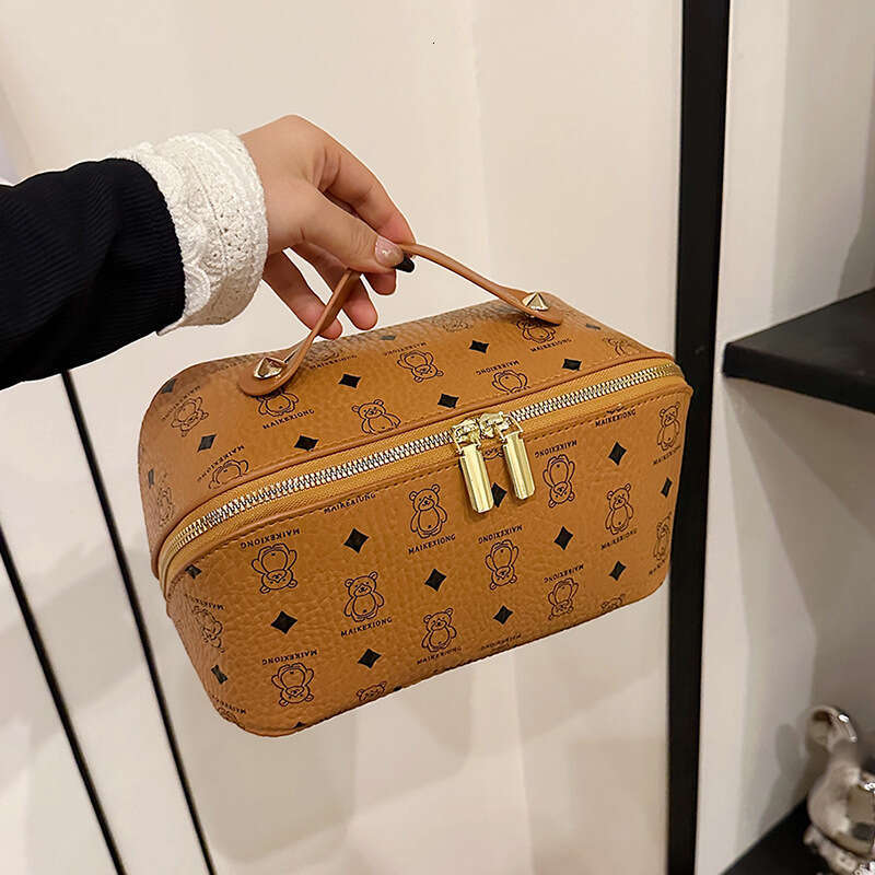 Designer Bag Luxury Bag PU Pillow New Makeup For Women Shoulder Bag Portable Cosmetic Storage Travel Large Capacity Toiletry