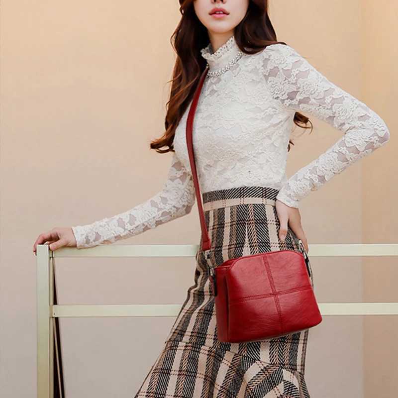 Vintage Womens Soft PU Leather Shoulder Bag Square Solid Color Crossbody Middle Aged Female New Large Lady Messenger Bags Z251018