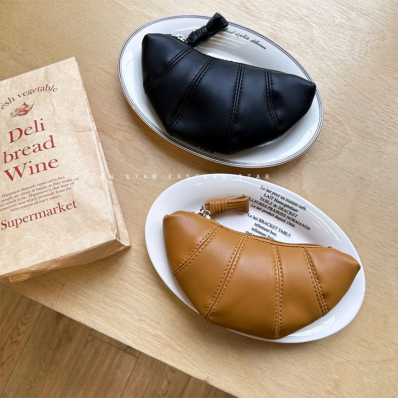 Luxury Brand Designer Bag Korean Version Ins Croissant Bag Niche Texture Croissant Bag Dumpling Bag Large Capacity Coin Purse Female Casual Solid Colo