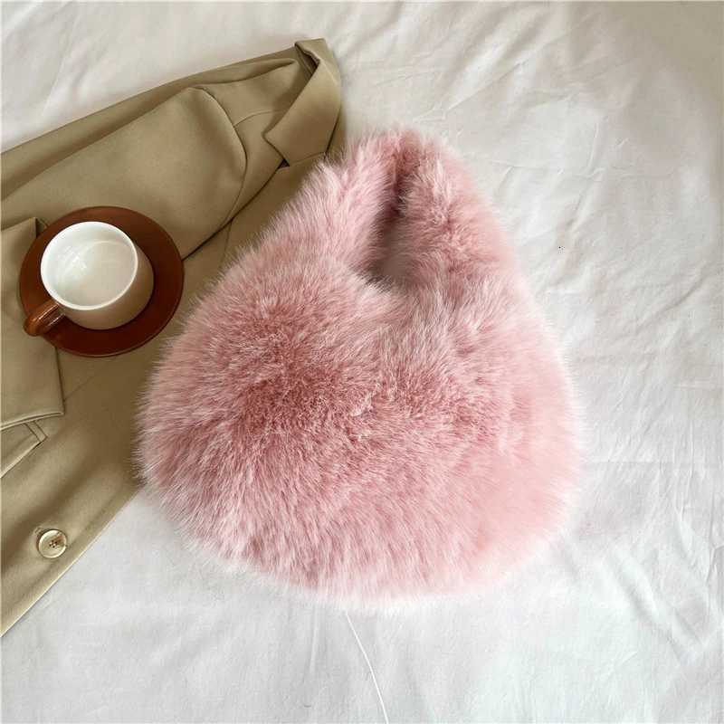 Winter Shoulder Bags Casual Furry for Women Solid Color Soft Plush Ladies Clutch Purse Handbags Lightweight Female Hobos Bag Z251018