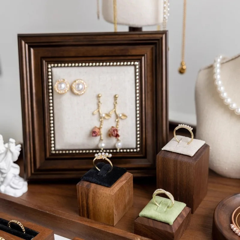 Solid Wood Jewelry Displays Stand Jeweler Necklace Showcase Rack Mini Rings Earrings Show Holder Live Pictures Display Props 251016