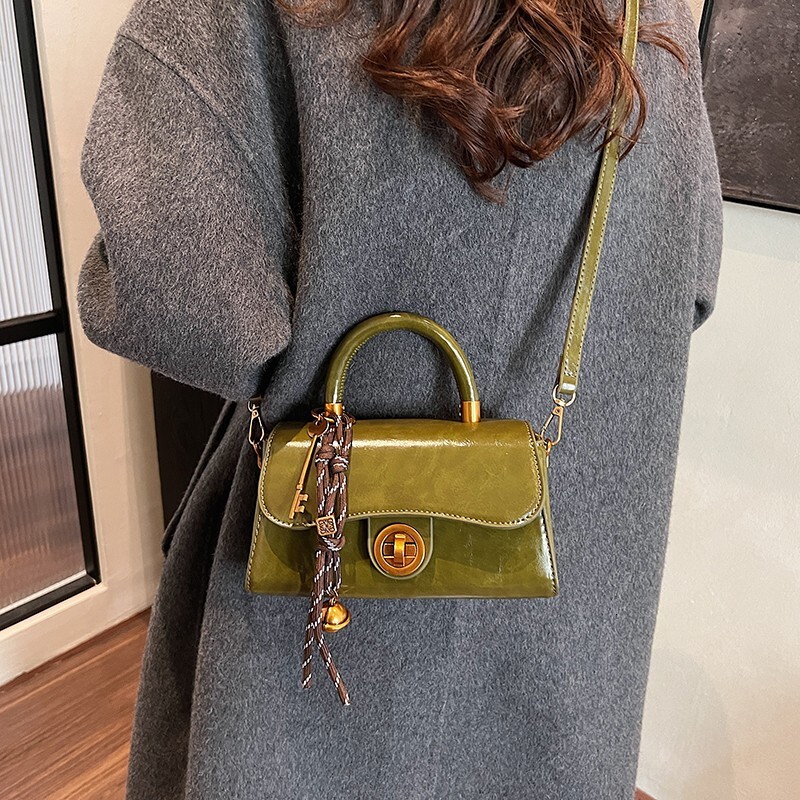 Luxury Brand Designer Bag Niche Handheld Melad Bag For Women 2022 Autumn Winter New Simple Small Square Bag Versatile Shoulder Crossbody Bag