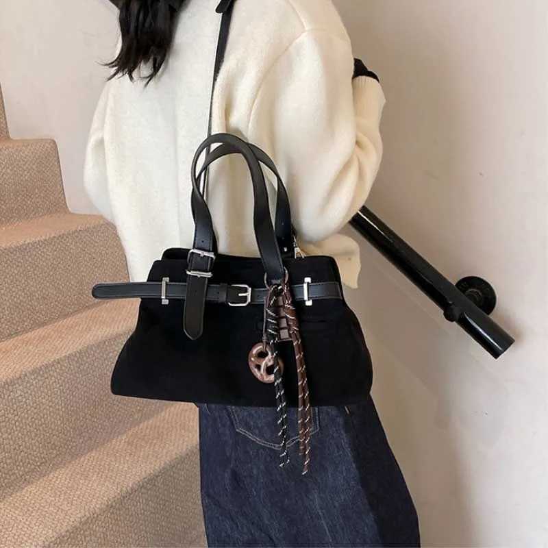 Belt Buckle Design Tophandle Bags For Women Soft Suede Large Capacity Shoulder Cross Body Bag 2025 Winter New Designer Handbags Z251018
