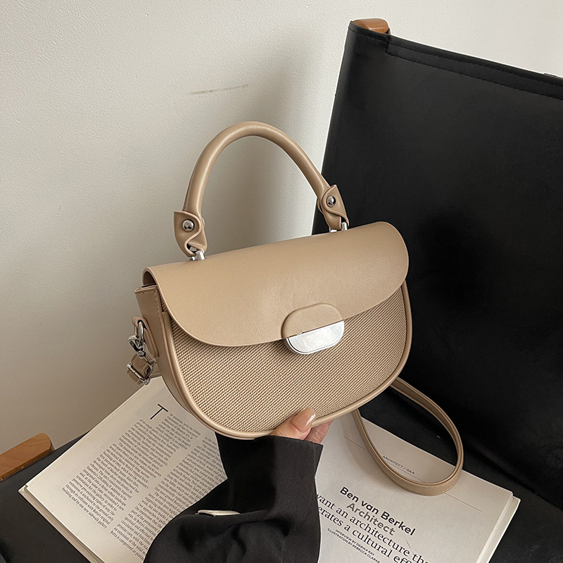 Free shipping designer Fashion Bags New Handheld Small Square Bag for Women Simple Casual Single Shoulder Crossbody Bag