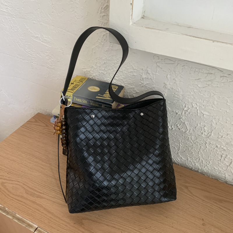 Luxury Brand Designer Bag Large Capacity Woven Pattern Tote Bag For Women 2025 New Versatile Shoulder Crossbody Bag Niche Commuter Bag