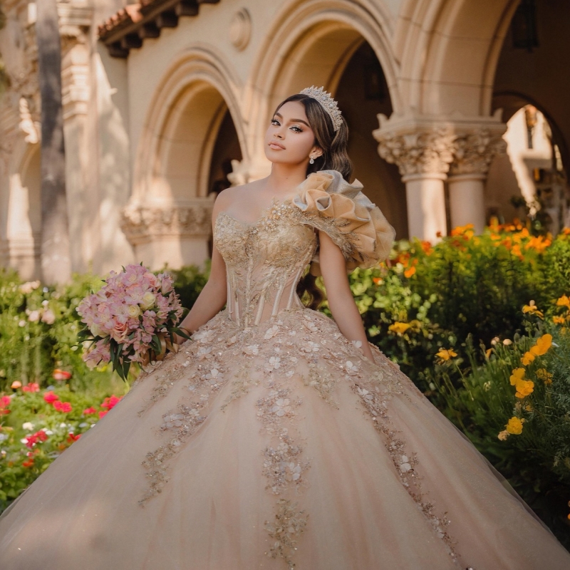 Champagne Shiny Quinceanera Dresses Off The Shoulder Applique Lace Beading Crystal Tull Corset Party Birthday Sweet 16 Dres Vestidos 15 De Anos