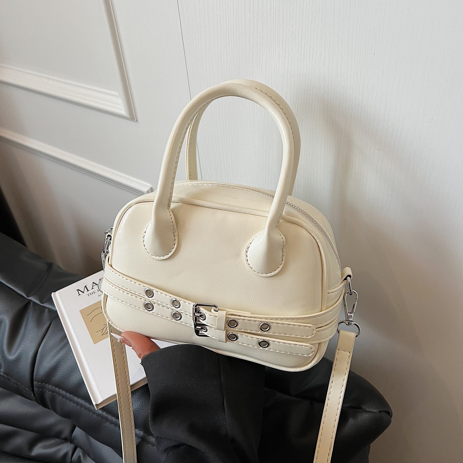 Luxury Brand Designer Bag 2025 Spring Summer New Korean Style Niche Trendy Fashion Small Square Bag For Women, Versatile Large Capacity Single Shoulde