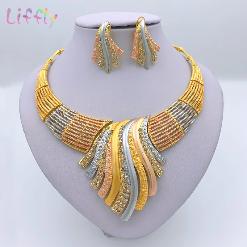 African Dubai 24k Gold Plated Choker Necklace Jewelry Set for Women Bridal Wedding Crystal Bracelet Earrings Jewellery 251016