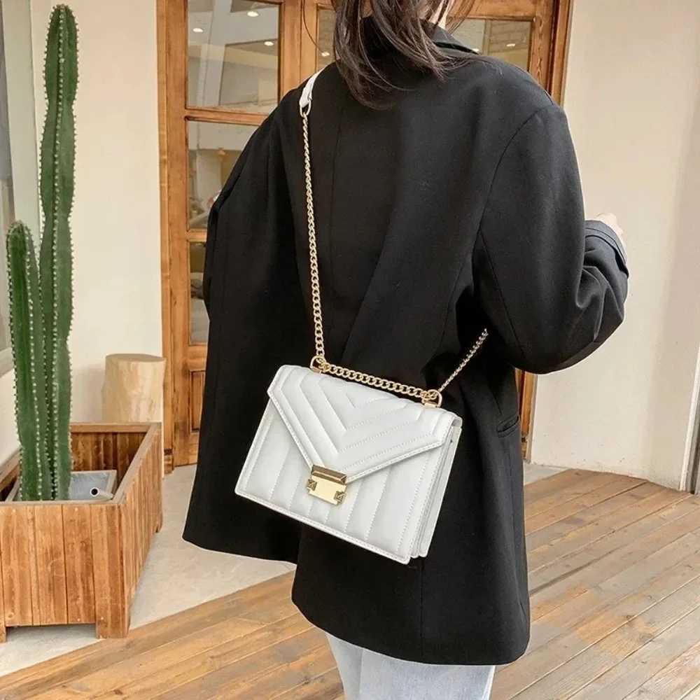 Fashion Thread Strip Chain Shoulder Crossbody Bag for Women 2025 New Sac A Main Ladies Messenger Bag Female Handbags and Purses Z251018