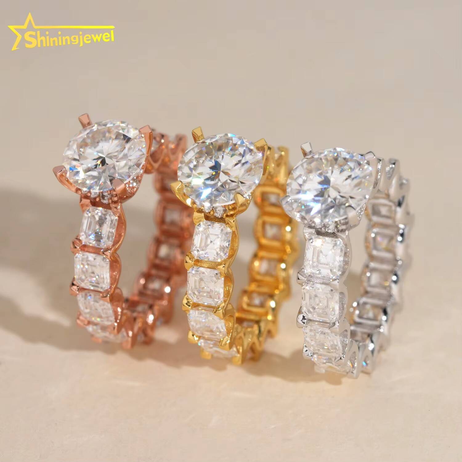 New Arrival Fully Iced Out Engagement Ring for Women 10mm Round Diamond VVS Moissanite 925 Sliver Hop Jewelry Wedding Rings