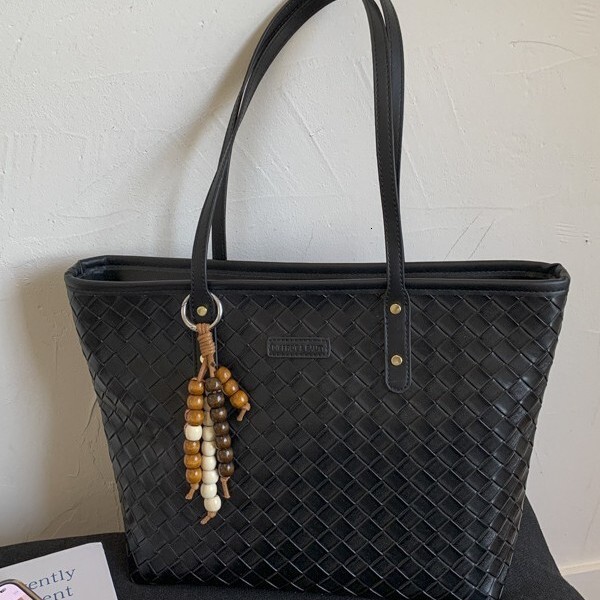 Luxury Brand Designer Bag Large Capacity New Tote Bag Simple Casual New Woven Pattern Single Shoulder Underarm Bag New Casual Solid Color Handbag
